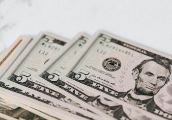 how much to pay for off-campus